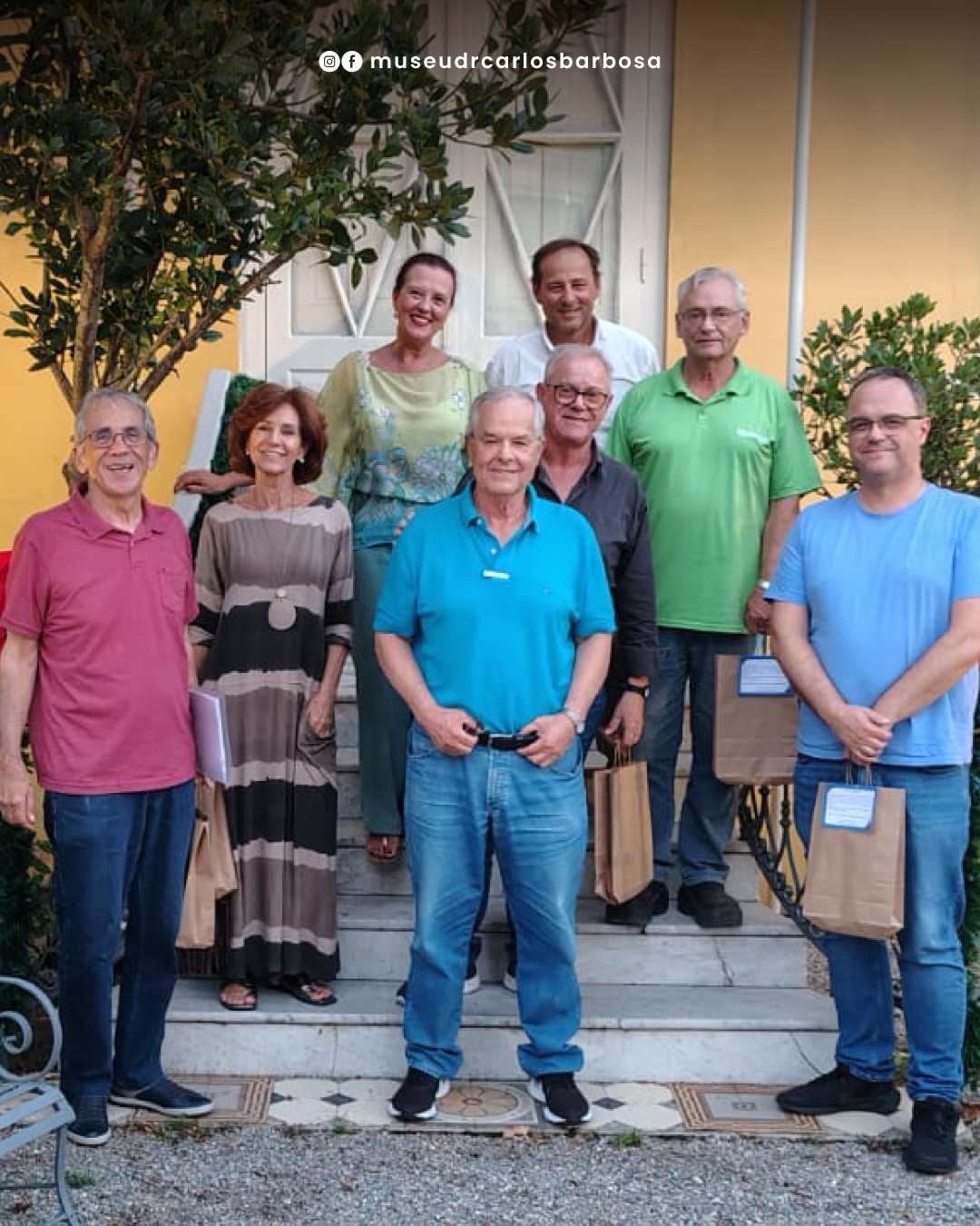 Última reunião do Conselho da Fundação Dr. Carlos Barbosa nesta gestão, marcando o encerramento de um ciclo especialmente relevante sob a presidência de Clóvis Teixeira Gonçalves da Silva.
Sua gestão foi marcada pelo compromisso com a preservação, a valorização e a ampliação da presença pública da Fundação e da Casa Museu. Ao longo deste período, muitos eventos aproximaram a comunidade e fortaleceram o vínculo com a cidade e com o estado, como a comemoração dos 50 anos, que contou com a participação expressiva de moradores, representantes institucionais e presenças de diferentes esferas, reunidos em torno da memória, da história e do legado que a Casa Museu representa.