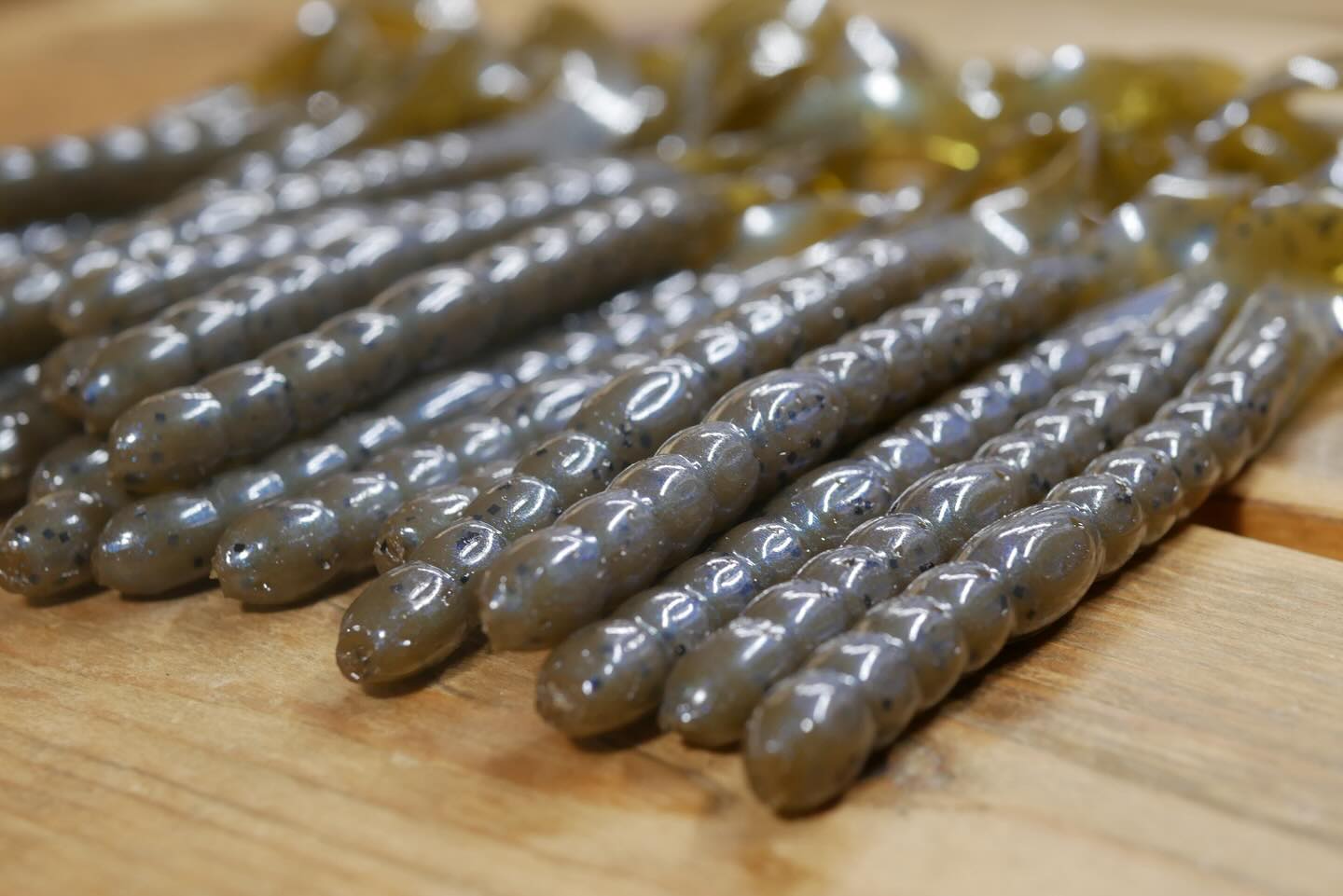 Green Pumpkin w/ Blue Highlight🤌🏼🎣
Get these on our website under “custom shop”
When is your favorite time to throw a worm??