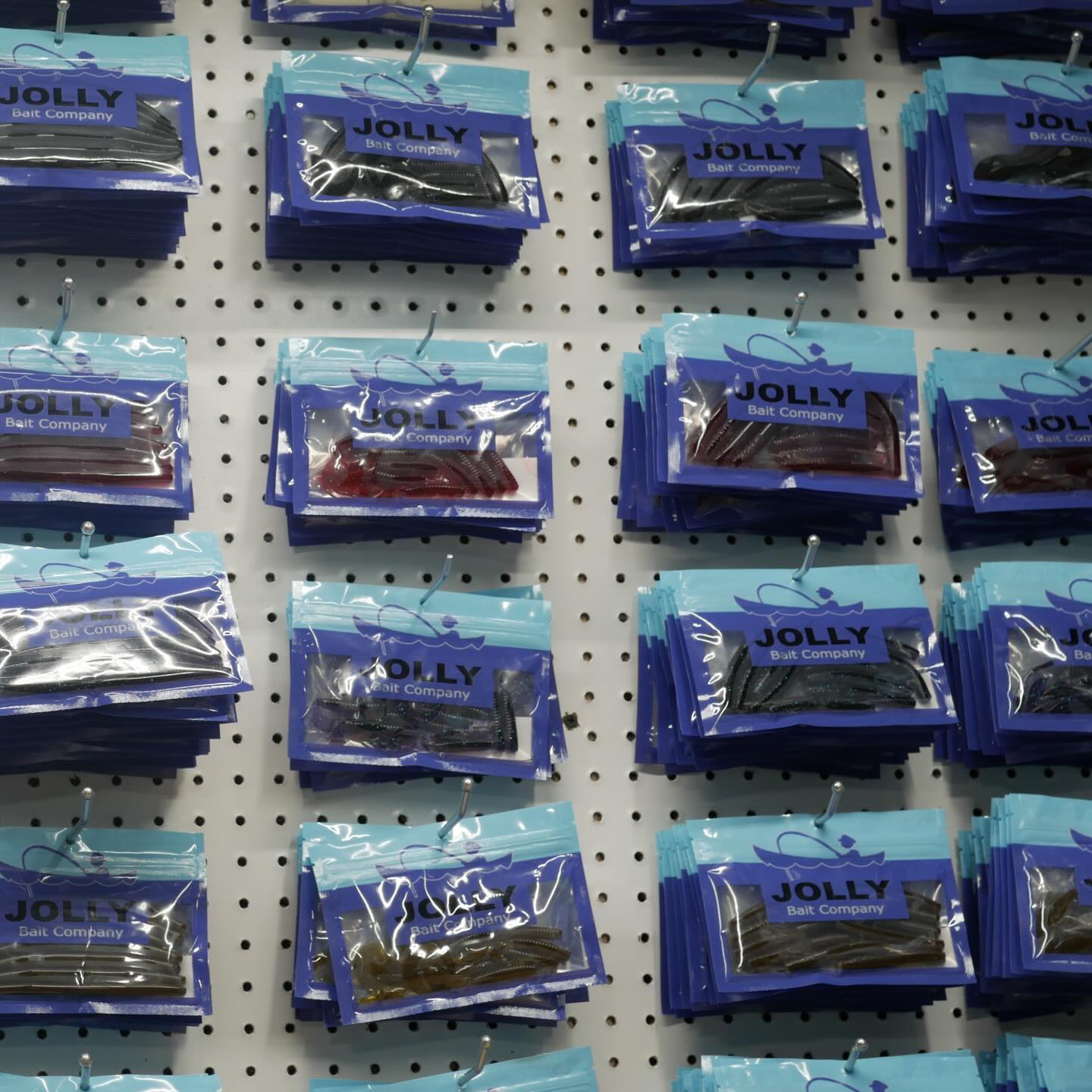 🚨GIVEAWAY🚨
3 winners!
Each get a choice of a hat, shirt, or 4 packs of baits🔥
HOW TO ENTER:
Share to story - 1 entry
Tag 3 friends in comments - 1 entry
Spend $20 on website - 5 entries
Spend $50 on website - 20 entries
(link in bio)
Winners announced on our story December 22👀