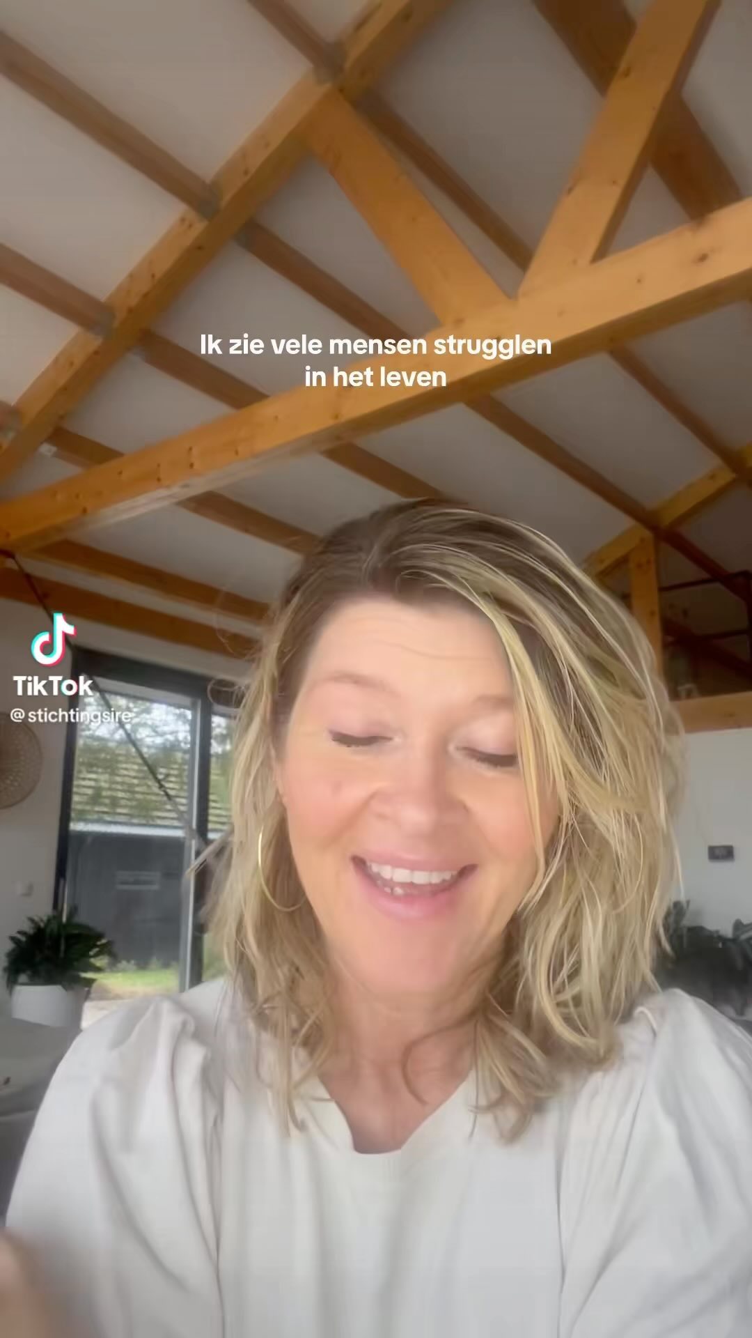 Prachtige campagne van SIRE; vind je lichtpuntje en durf te hopen😀❤️#lichtpuntje #lichtpuntjes