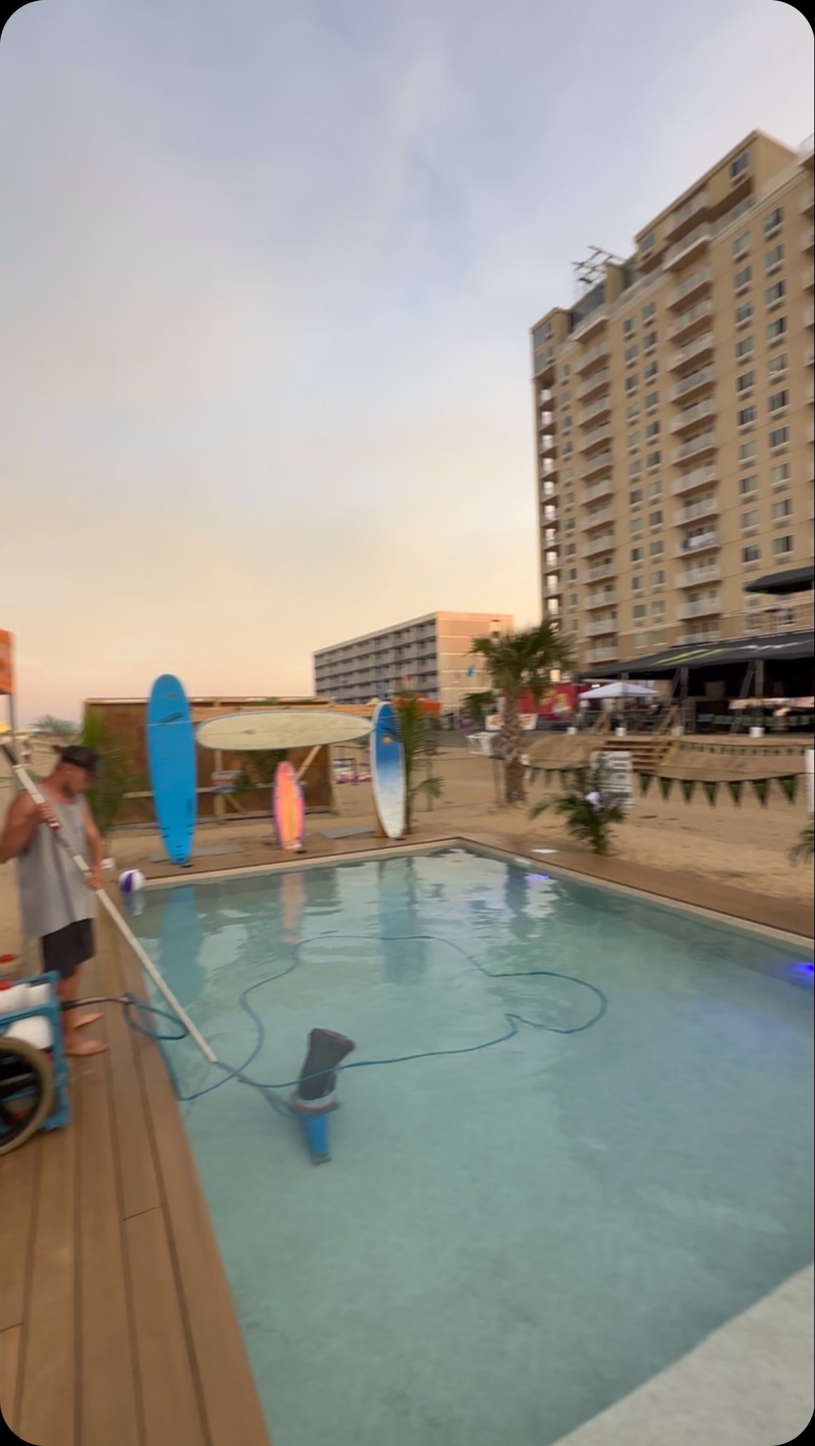 @ceecscsurf Friday is almost in the books! @oneculturemusic on the main stage now! Another sick day at the locally built #aquadynamics @_gfx__ Pool! WHO’S READY FOR SATURDAY!?
🍺@pacificobeer POOL TAKEOVER TOMORROW, LETS GO! 💦🍻
@monsterenergy @coastaledge @vbjaycees #gnar #shred #grom