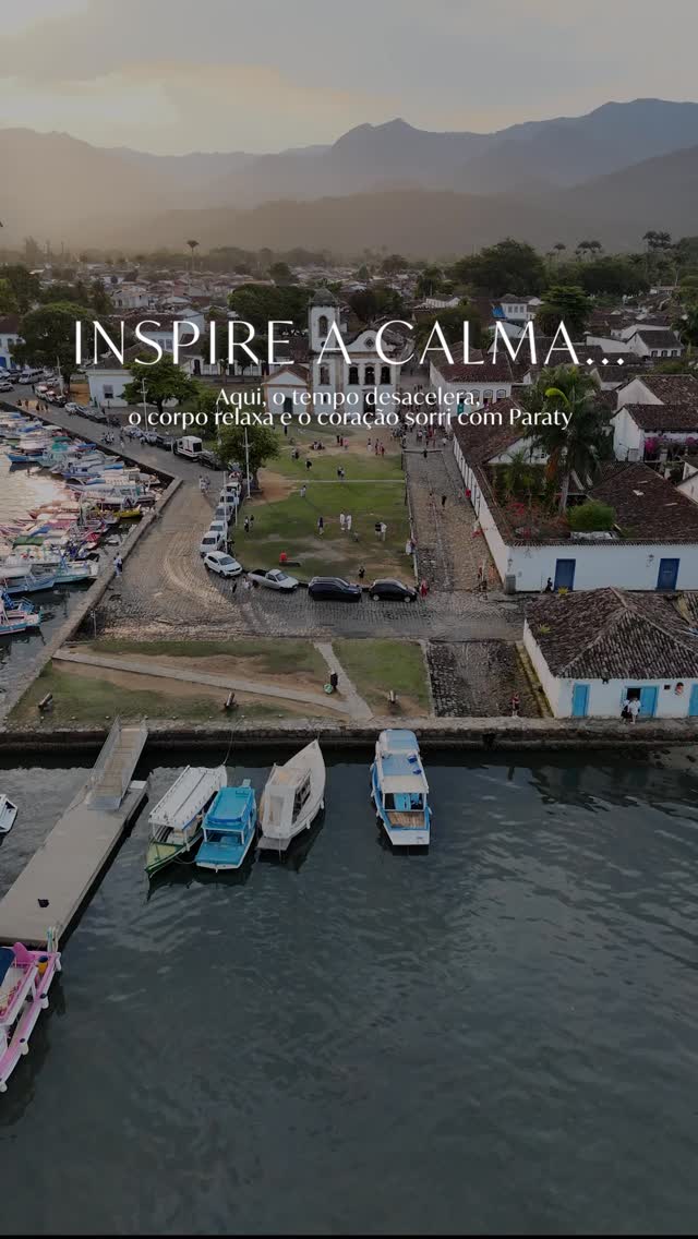 Deixe a cidade lá fora.
Aqui, cada detalhe convida à pausa — e cada suspiro carrega o encanto de Paraty.
⸻
Leave the city behind.
Here, every detail invites you to pause — and every breath carries Paraty’s charm.
#PousadaDoPrincipe #SuaCasaEmParaty #Paraty #QuietLuxury #SlowTravel