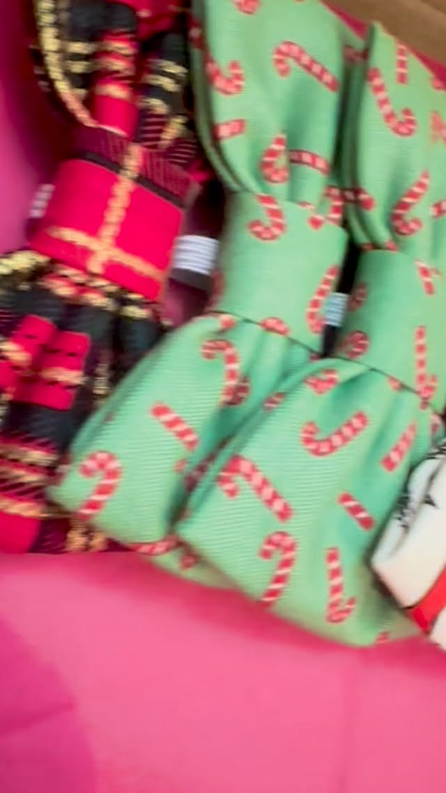 Check out this gorgeous Dog Collar Bow order 🤩🥰
I ran out of Tartan Dog collar bows last year so I’ve made sure to stock up on those on the website and for my upcoming markets.
#dog #dogbow #dogsofinstagram #dogsofinsta #dogstagram #dogaccesories #handmade #bow #littledotsbows #smallbusiness