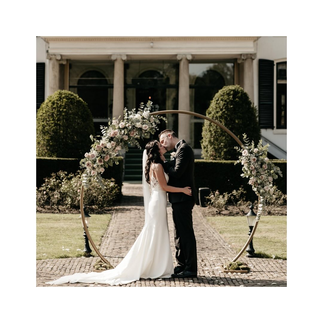 “Valentine’s Day is the perfect backdrop for love stories that last a lifetime, and as a wedding planner, I get to witness some of the most magical moments. 💍✨ From surprise proposals to dreamy engagements, there’s nothing like seeing a couple take that leap into forever. If you’re planning a Valentine’s proposal, my advice is simple: make it personal, meaningful, and full of heart. Whether it’s an intimate setting or a grand gesture, the moment should reflect your unique love story. 💖
Let’s make your Valentine’s Day unforgettable — from the proposal to the big day, I’ll be there to help you every step of the way.
Photo credits: @sabka.film.photography.wedding
#ValentinesDay #ProposalStory #WeddingPlanning #ForeverLove #loveintheair #weddingplanner #engagement