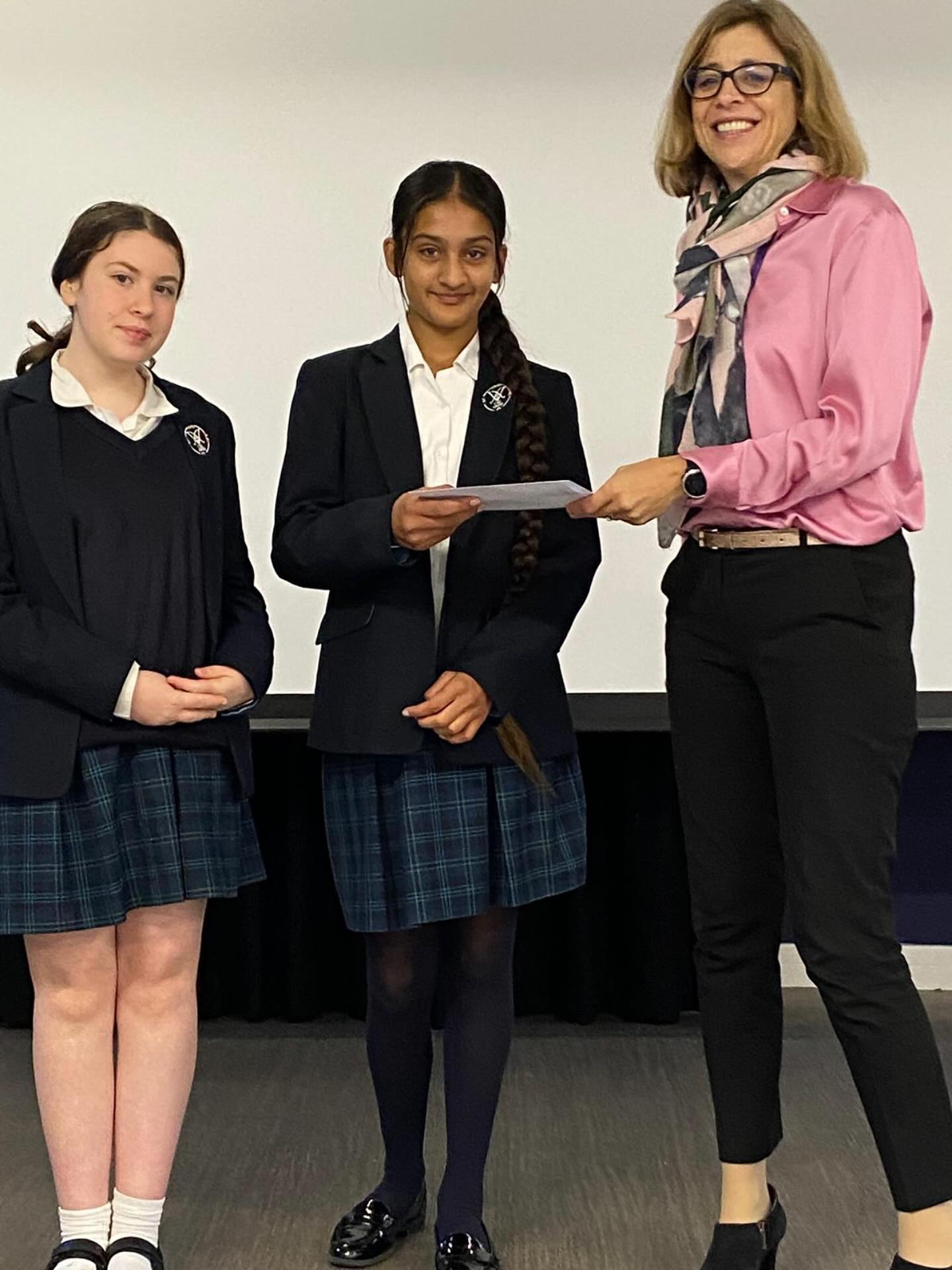 ✨🏆 Celebrating Success! 🏆✨
We’re delighted to share that Simran (Year 9) has been awarded third place in the ISRSA Philosophy Essay Competition (Years 6–7 category) 🎉👏 A fantastic achievement in a national competition open to participants across the UK.
Simran’s thought-provoking essay explored the challenging question:
“The only aim of punishment should be to make the offender suffer for their crime. Do you agree?”
🌟 A special mention also goes to Ava (Year 9), who received a commendation in the Years 8–9 category for her insightful piece:
“Humans are by nature religious beings. Do you agree?”
The judges praised the entries, commenting that “the standard was highly impressive and made for excellent reading during the judging process.”
👏 Huge congratulations to both students on their impressive achievements — we are so proud of you! Image