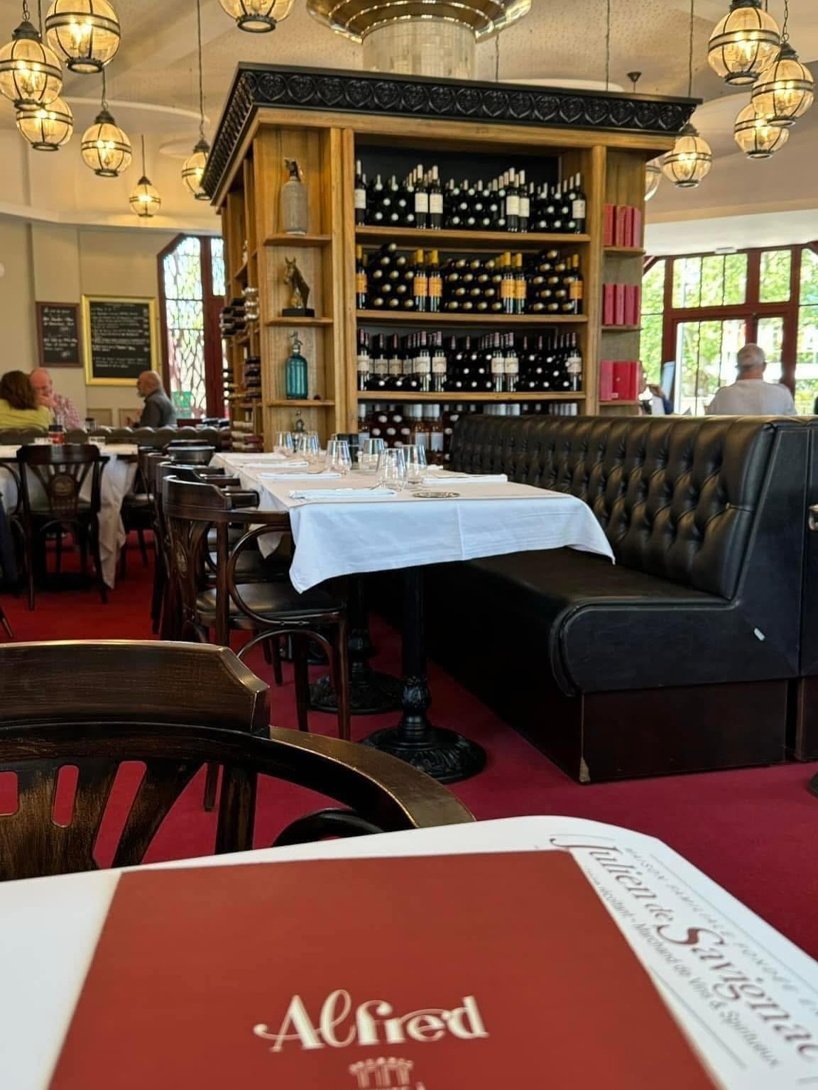 BONNE NOUVELLE !!! 🥰😍
Nous serons ouverts exceptionnellement le Lundi 10 Novembre, midi ET soir ainsi que les autres jours de la semaine…!!!!
Pensez juste à réserver…
En attendant, à tout à l’heure !
☺️