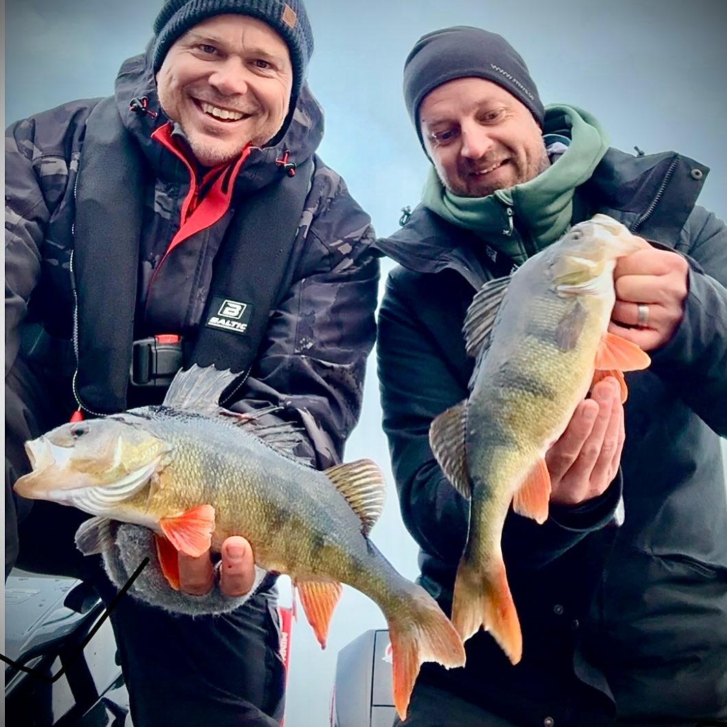 Igår sista guidningen för säsongen; idag upp i ottan för fiske😂. Fiskebroder miikasfiske ....
