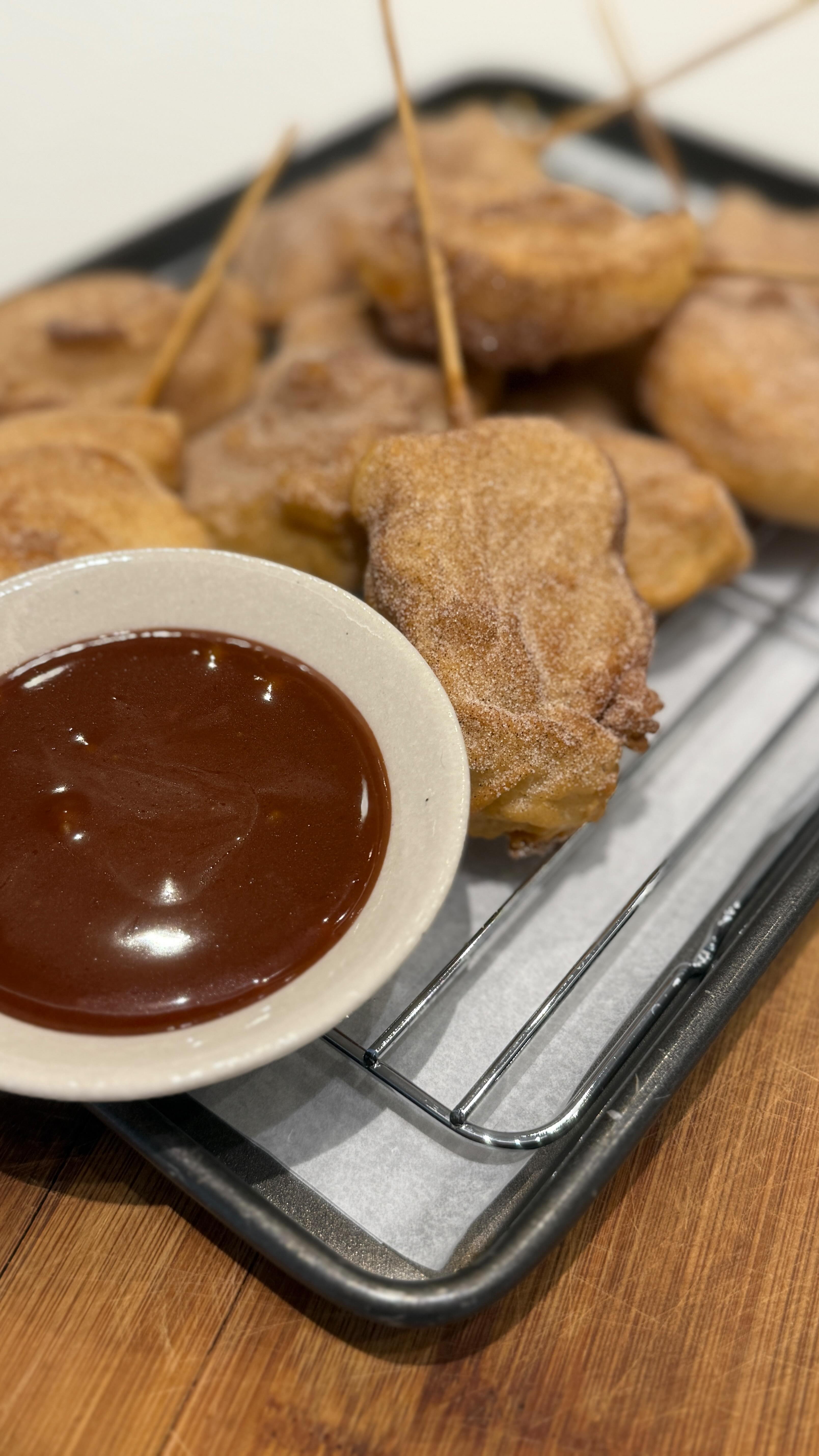 Welcome back to the K-Viral Kitchen. Today
I’m bringing you a new creation from my kitchen — Churro inspired Tteok…the mash-up you didn’t know you needed. 🍡✨
Crispy, chewy Korean rice cakes fried to golden perfection & rolled in cinnamon sugar.
And the best part? Dipping them into a warm, spicy-sweet gochujang caramel.
I wanted something festive, fun, and a little unexpected for the holidays…so I dreamed up
this mash-up.
A little Korean chew meets a little Spanish sweetness. A holiday treat with a cross-cultural twist.
Crispy outside, chewy inside, sweet heat in every bite. Pure comfort with a Seoul-ful kick. 💛
Tell me your favorite holiday dessert in the comments ⤵️
#ViralDesserts #KoreanFood #Recipes #Korean Welcome back to the K-Viral Kitchen. Today
I’m bringing you a new creation from my kitchen — Churro inspired Tteok…the mash-up you didn’t know you needed. 🍡✨
Crispy, chewy Korean rice cakes fried to golden perfection & rolled in cinnamon sugar.
And the best part? Dipping them into a warm, spicy-sweet gochujang caramel.
I wanted something festive, fun, and a little unexpected for the holidays…so I dreamed up
this mash-up.
A little Korean chew meets a little Spanish sweetness. A holiday treat with a cross-cultural twist.
Crispy outside, chewy inside, sweet heat in every bite. Pure comfort with a Seoul-ful kick. 💛
Tell me your favorite holiday dessert in the comments ⤵️
#ViralDesserts #KoreanFood #Recipes #Korean