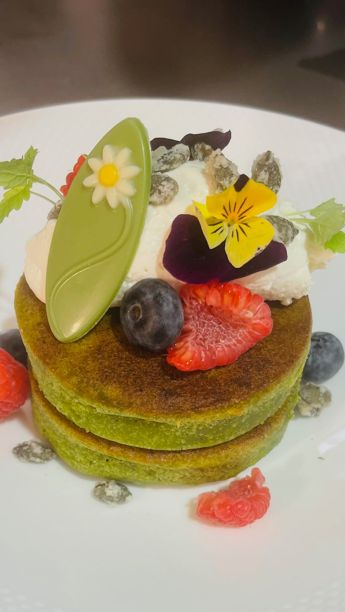 Back in the H-Club kitchen at Tottenham Hotspur Stadium for a breakfast tasting menu celebrating seasonal ingredients and Korean flavours. 💛🇰🇷
Huge thank you to @spursofficial, @regionallondonchef @tottenhamhotspurstadium, and the incredible H-Club team for their incredible team, warm hospitality, and seamless service.
A few favorites from the menu: Yujacha-cured Salmon Mini Bagels, Kimchi Croque Madame, Green Tea Pancakes, and a silky Jasmine Tea Crème Brûlée with Seaweed Shortbread to finish + our signature Kimchi Bloody Mary. 🍸🔥
And as always, grateful to cook alongside @chefandrewhales!
#HClub #TottenhamHotspur #KoreanFood #LondonDining Back in the H-Club kitchen at Tottenham Hotspur Stadium for a breakfast tasting menu celebrating seasonal ingredients and Korean flavours. 💛🇰🇷
Huge thank you to @spursofficial, @regionallondonchef @tottenhamhotspurstadium, and the incredible H-Club team for their incredible team, warm hospitality, and seamless service.
A few favorites from the menu: Yujacha-cured Salmon Mini Bagels, Kimchi Croque Madame, Green Tea Pancakes, and a silky Jasmine Tea Crème Brûlée with Seaweed Shortbread to finish + our signature Kimchi Bloody Mary. 🍸🔥
And as always, grateful to cook alongside @chefandrewhales!
#HClub #TottenhamHotspur #KoreanFood #LondonDining