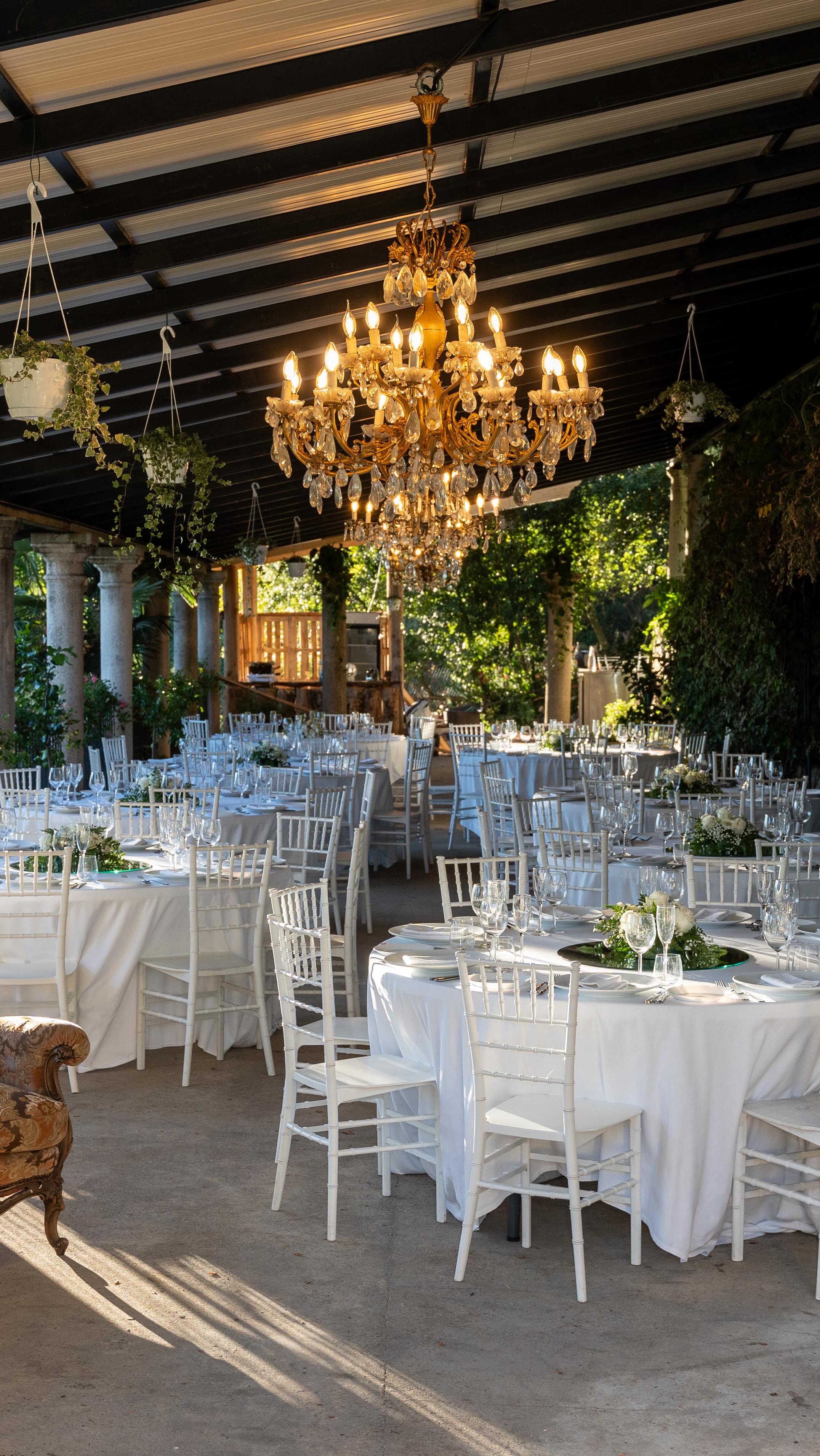 Should I do more of these? 🙈 Some days are like this, some I spend in front of the laptop 🤓 It was such a pleasure meeting my couple today and planning their beautiful wedding 🌟🤍 #weddingplannerfrankfurt #dayinthelife #hochzeitsplanerin