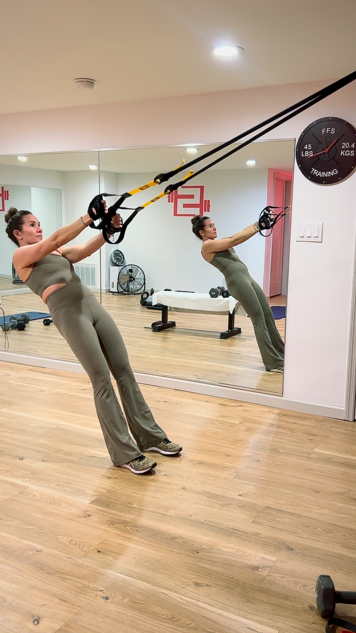 start a fire in you with this bootcamp circuit!!!
🔥
🔥
🔥
#fullbodyfitness #fitness #cardio #strength #flexibility