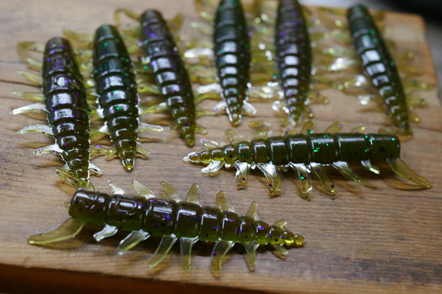 Sprayed Grass in the hellgrammite‼️
These will be slaying the smallmouth in a couple months🎣
Pick some up at jollybaitcompany.com and be ready for spring fishing🫡