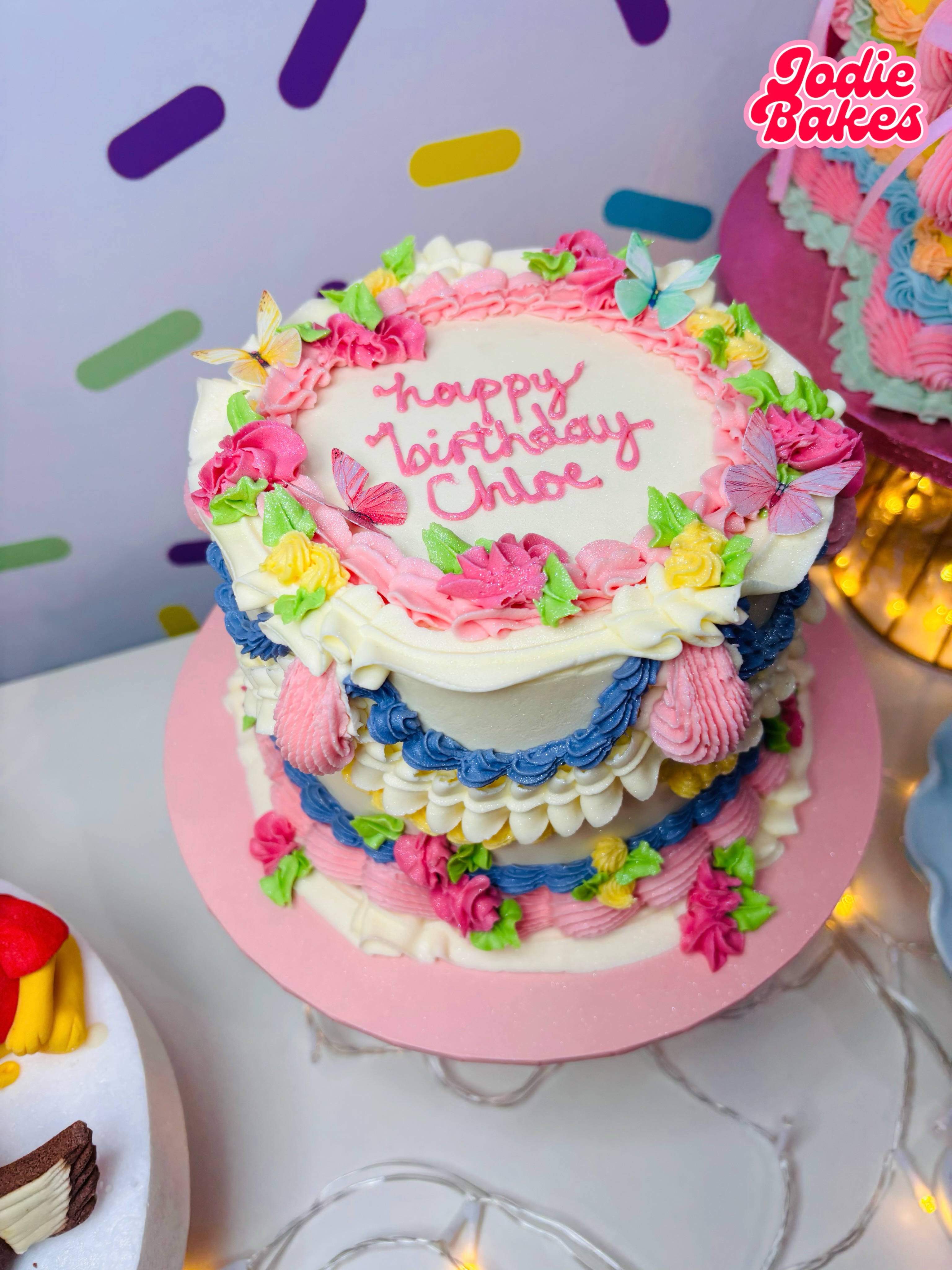Few recent ones! Feels like a throwback to ‘still’ pictures! 🩷
🎂 Too glam to give a crumb 💅✨
Bespoke bakes, bold flavours & main character energy.
🌐 jodiebakes.co.uk
📧 hello@jodiebakes.co.uk
#BespokeCakes #CustomCakes #CakeLeeds #WholesaleBakery #LeedsBakery
