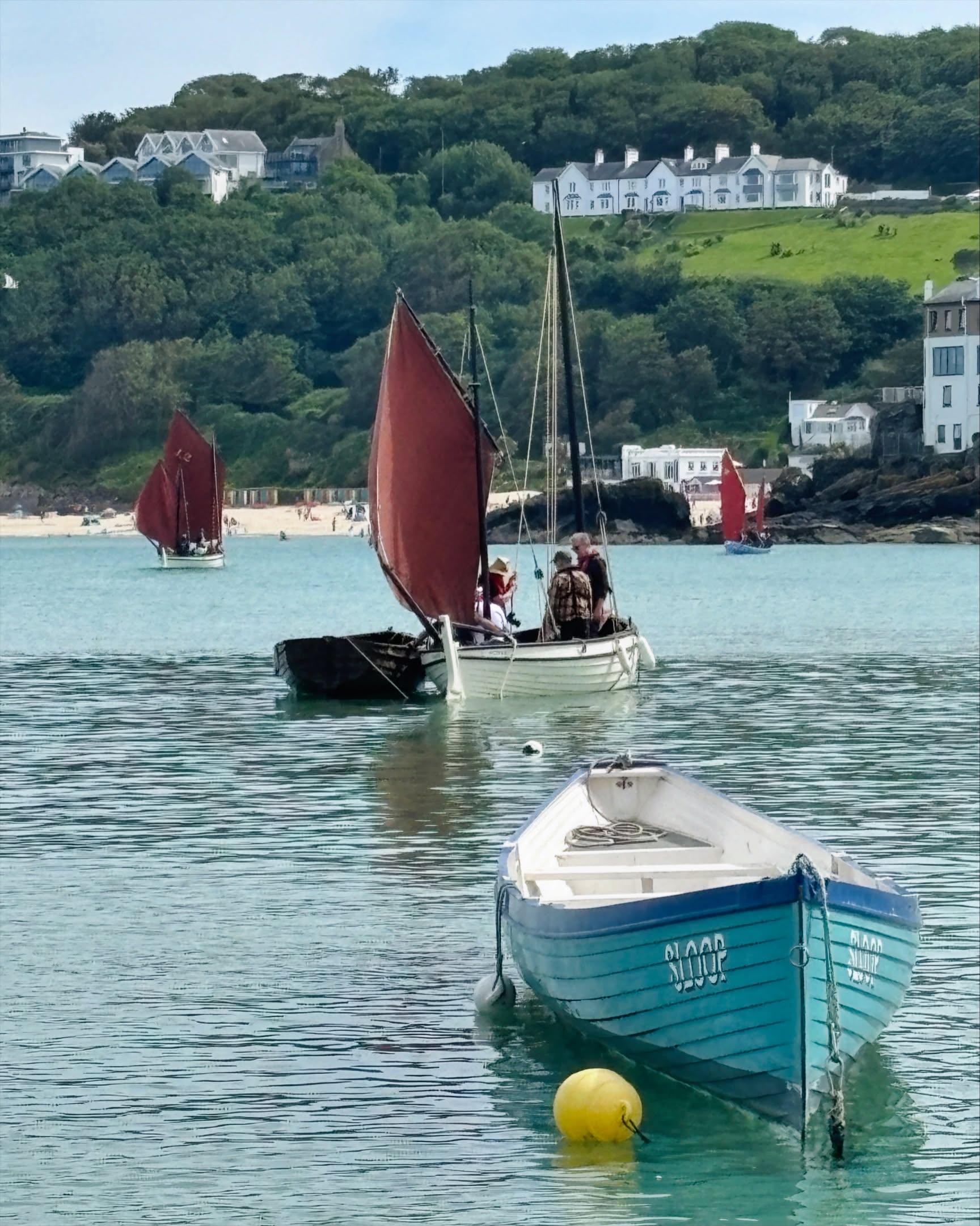 Red sails drifting across a glass‑calm St Ives Harbour — the whole afternoon felt made to float.
Traditional Cornish boats out in the bay last Saturday, moving slow and steady against the tide… two stills, one little video, and a harbour alive with weekend energy.
#stivesharbour #cornishsailing #barnabas #cornishheritage #boatsinthebay